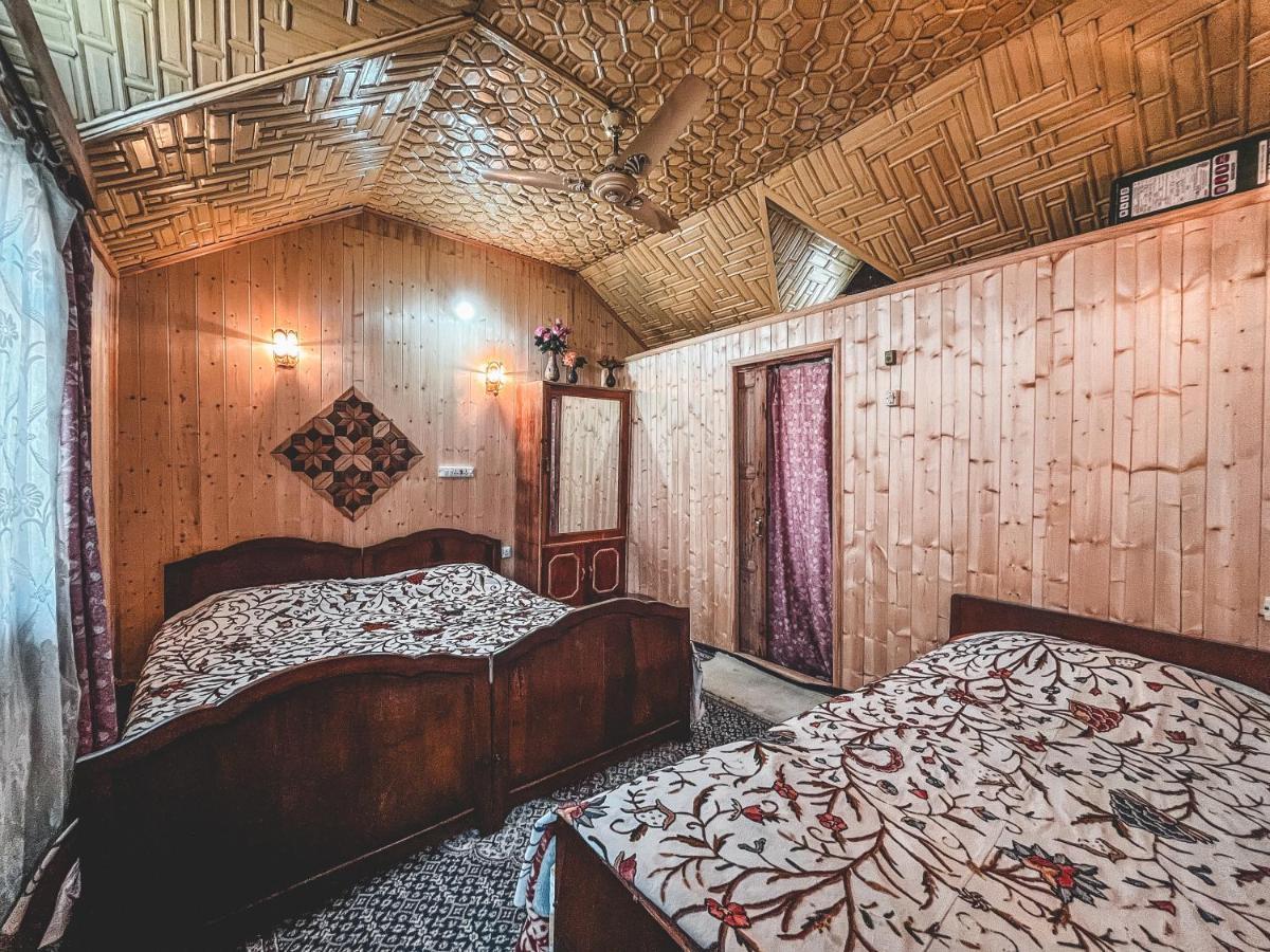 Golden Hopes Group Of Houseboats Hotel Srinagar  Luaran gambar