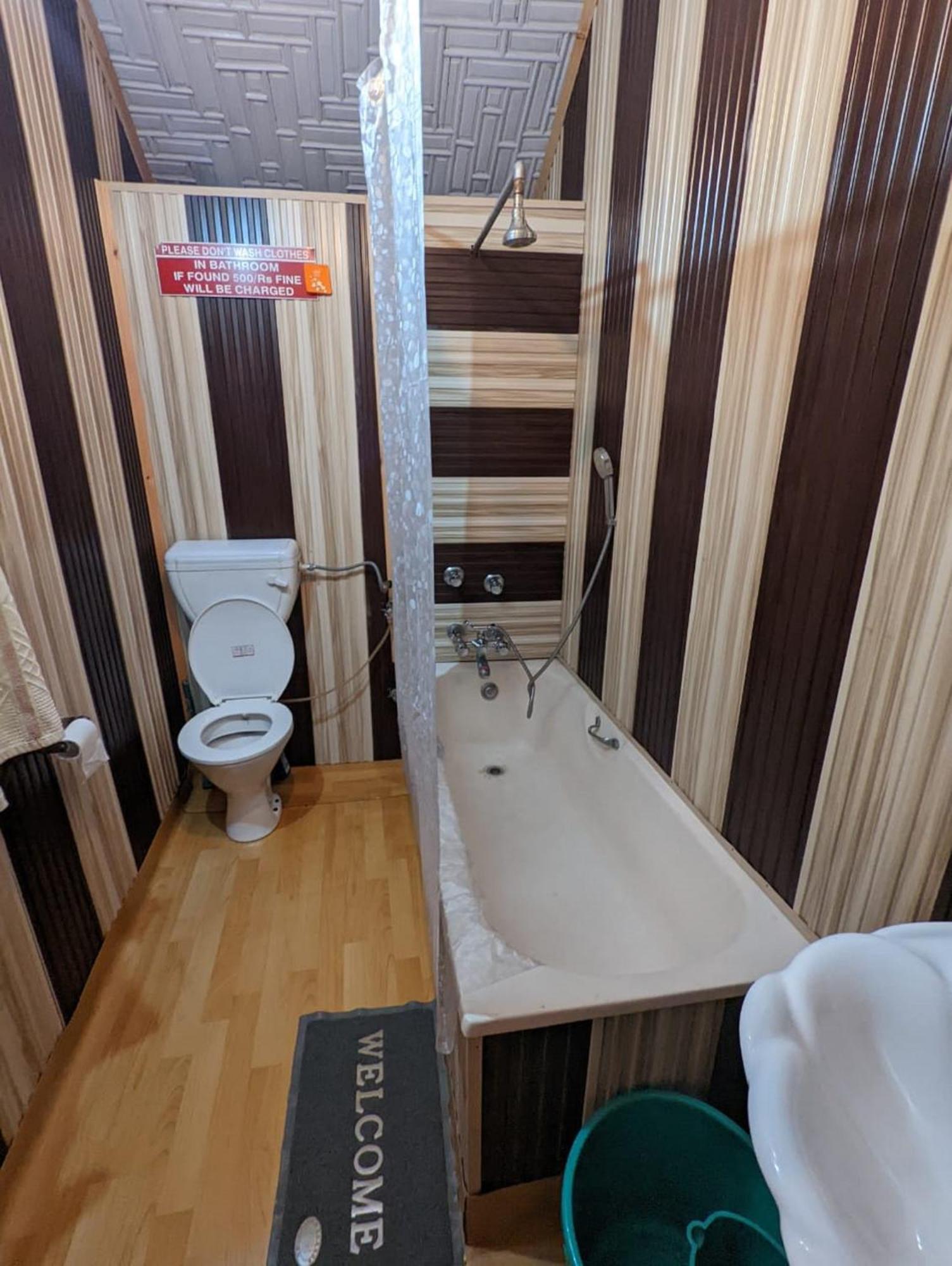 Golden Hopes Group Of Houseboats Hotel Srinagar  Luaran gambar