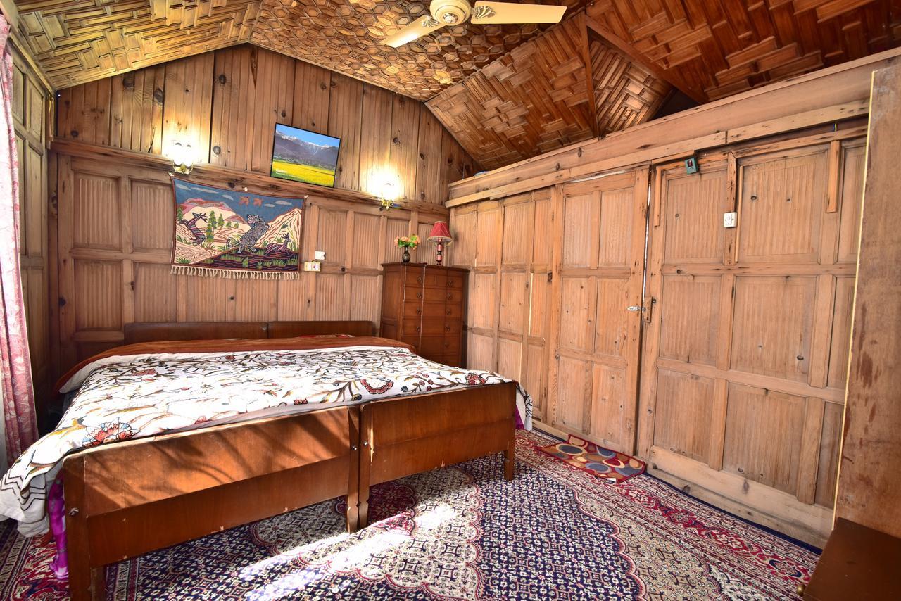 Golden Hopes Group Of Houseboats Hotel Srinagar  Luaran gambar